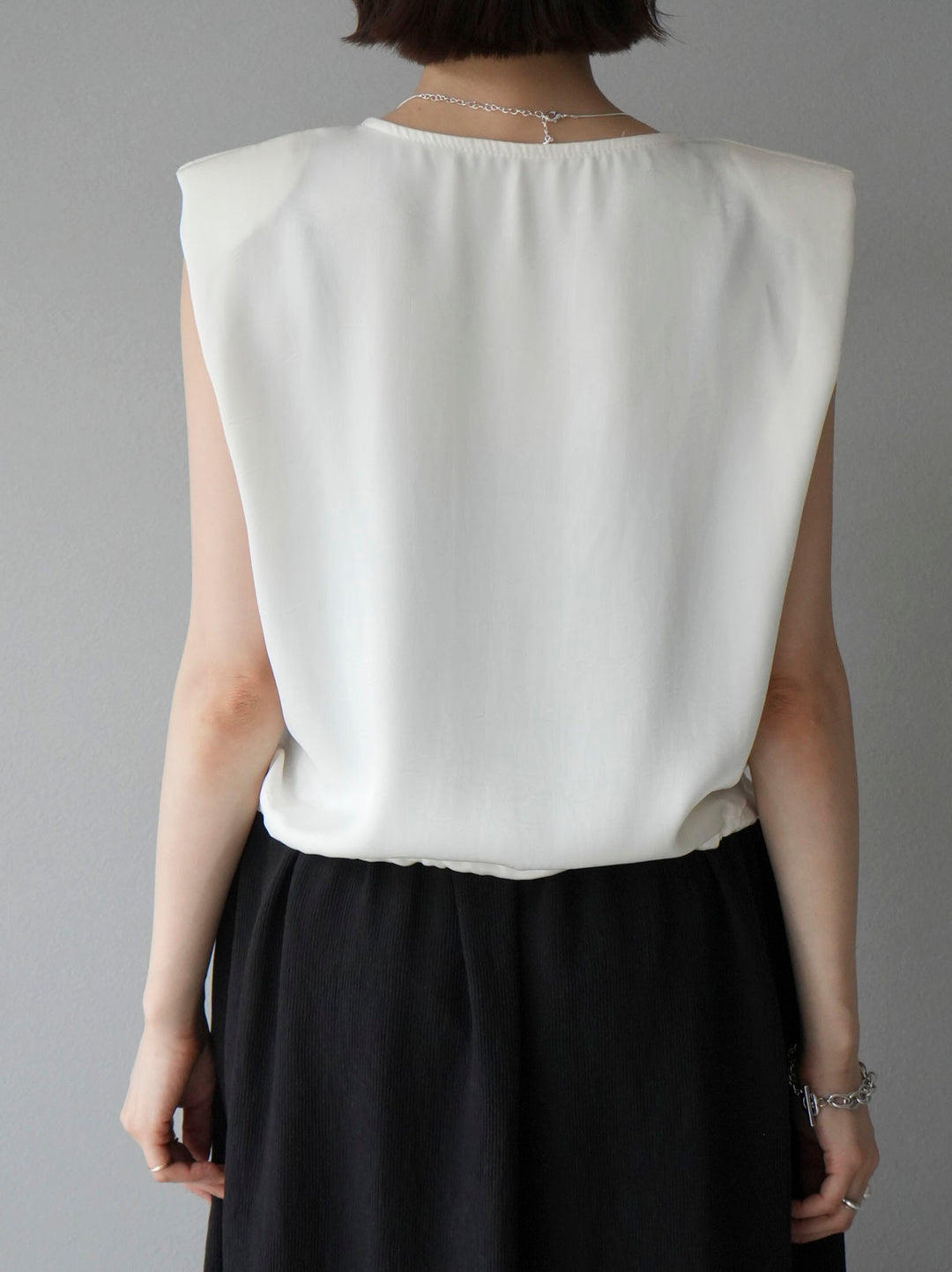 [Pre-order] Satin Drawstring Sleeveless Blouse/Ivory