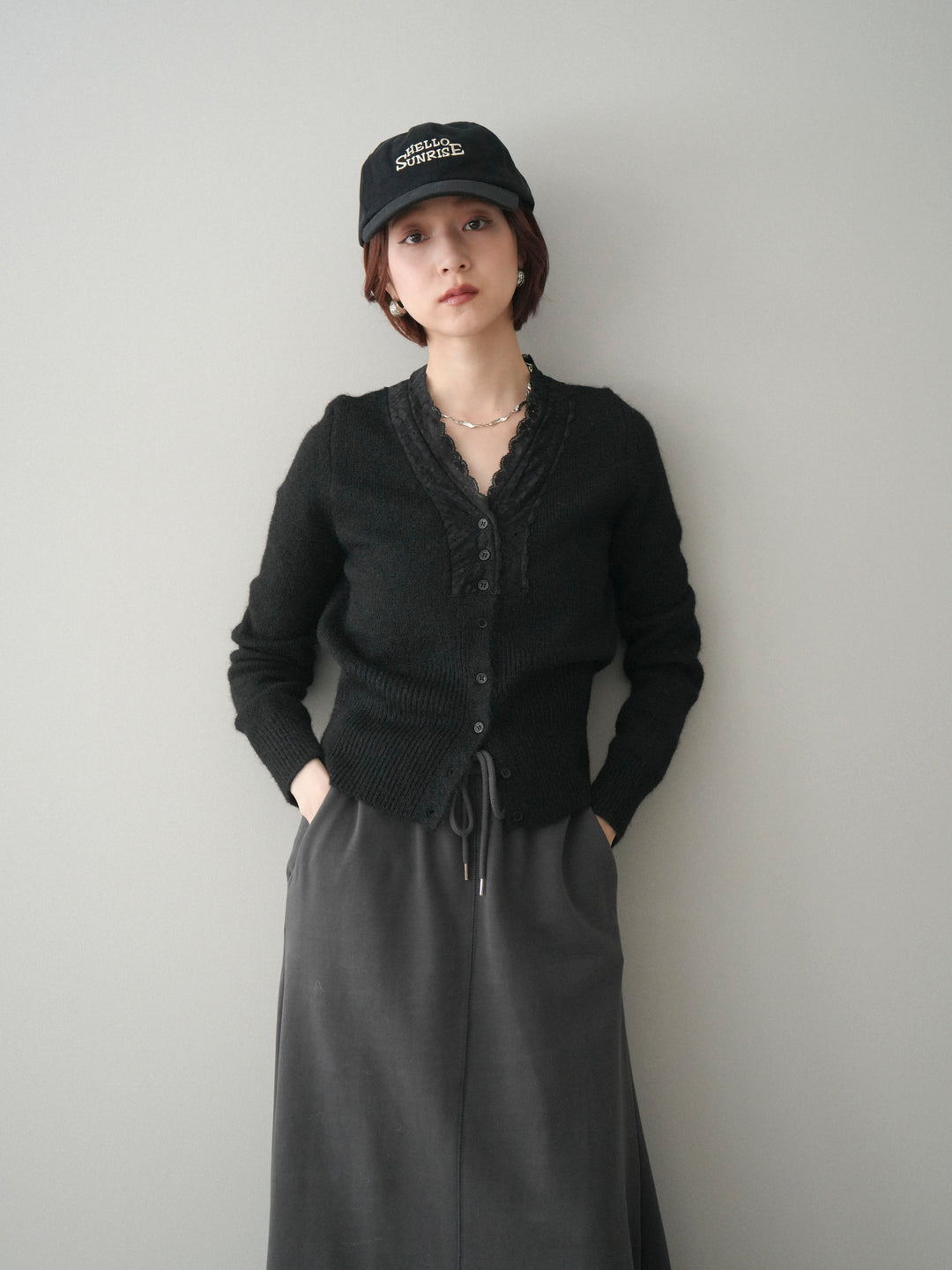 [SET]レースネックコンパクトニットカーディガン+選べるアクセセット(2set)