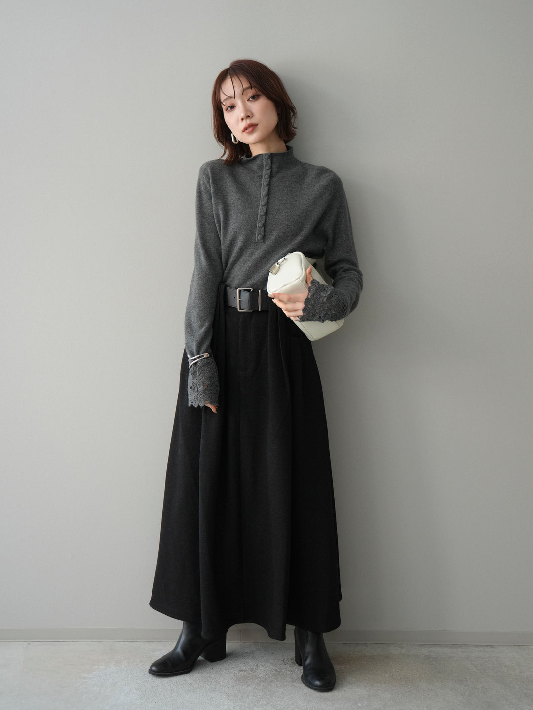 [SET]袖スカラップレースフロントボタンウールニットトップス+ベルト付きベルトループスカート(2set)