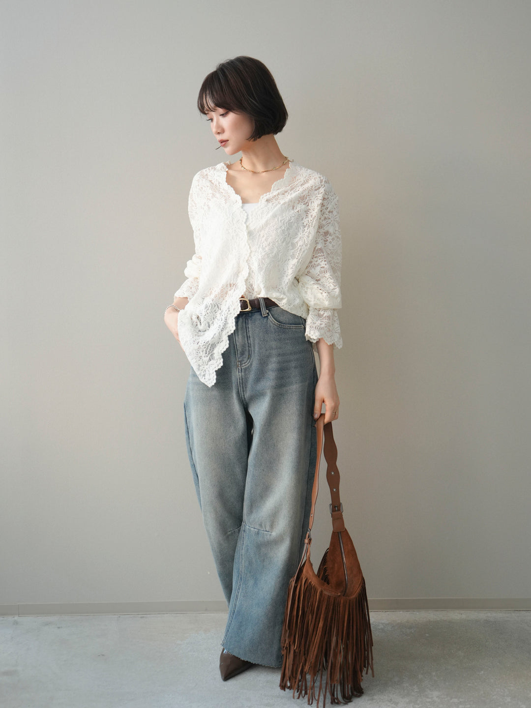 [SET]Vネックレースブラウス+裏起毛カットオフカーブデニムパンツ(2set)