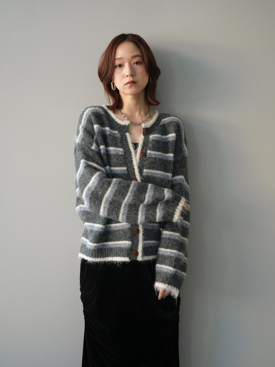 [SET]ウールタッチ配色ボーダーニットカーディガン+ギャザーベロアスカート(2set)