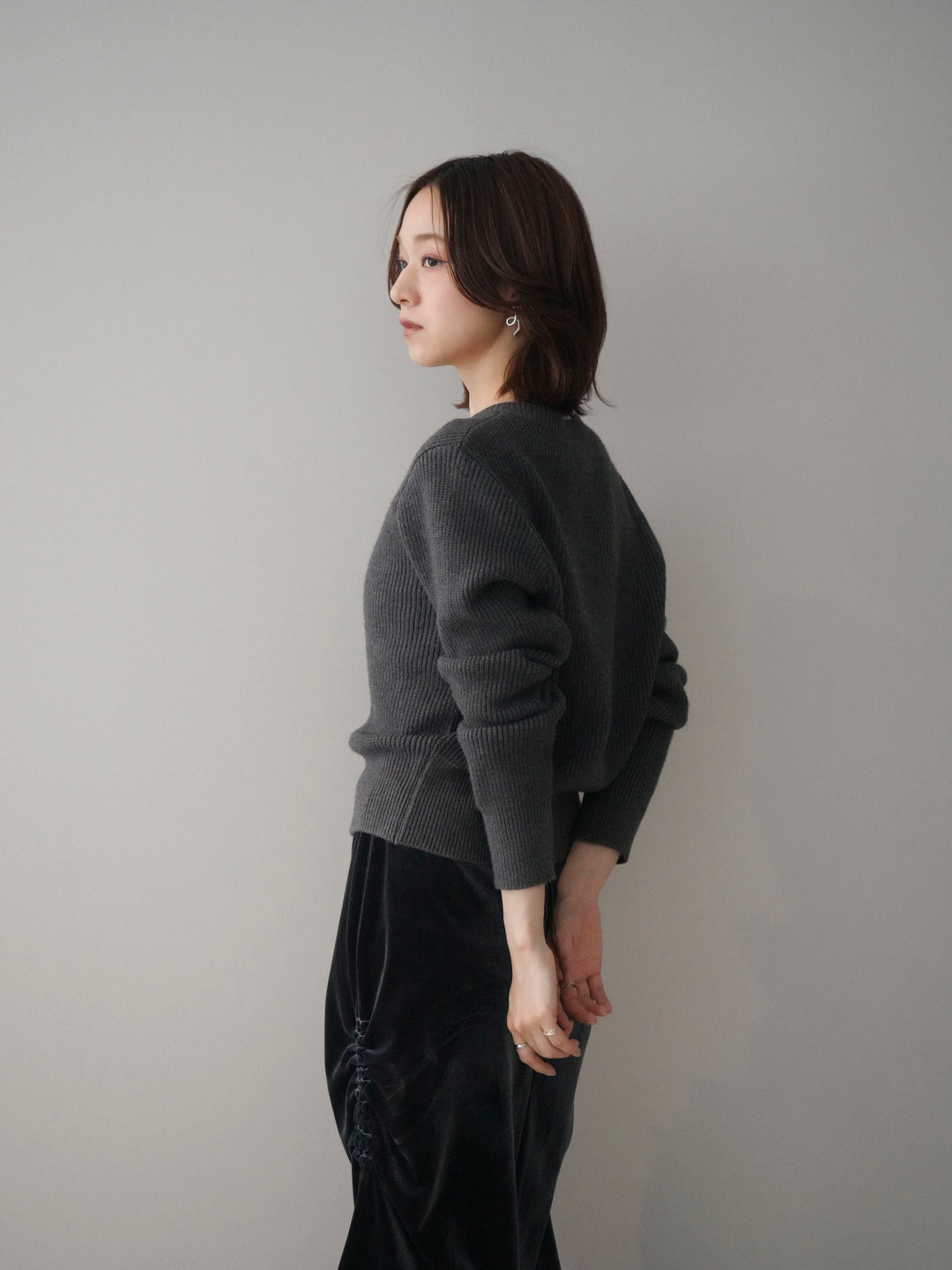 [予約]シルバーボタン畦編みニットカーディガン/charcoal