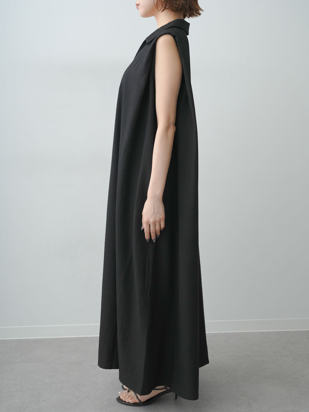[予約]リネンライクスキッパーショルダータックワンピース/black