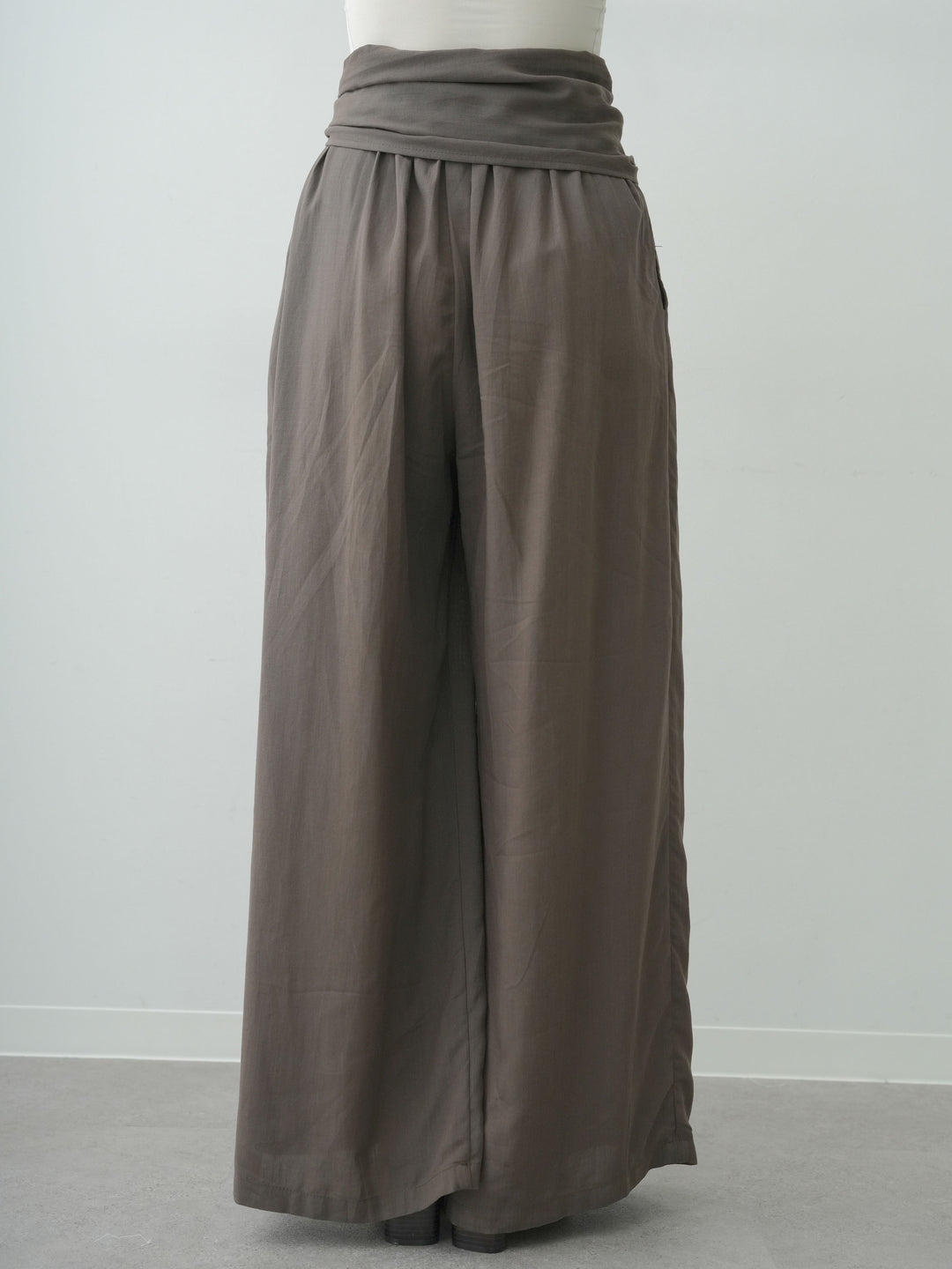 [予約]ベルトデザインタックドレープワイドパンツ/brown