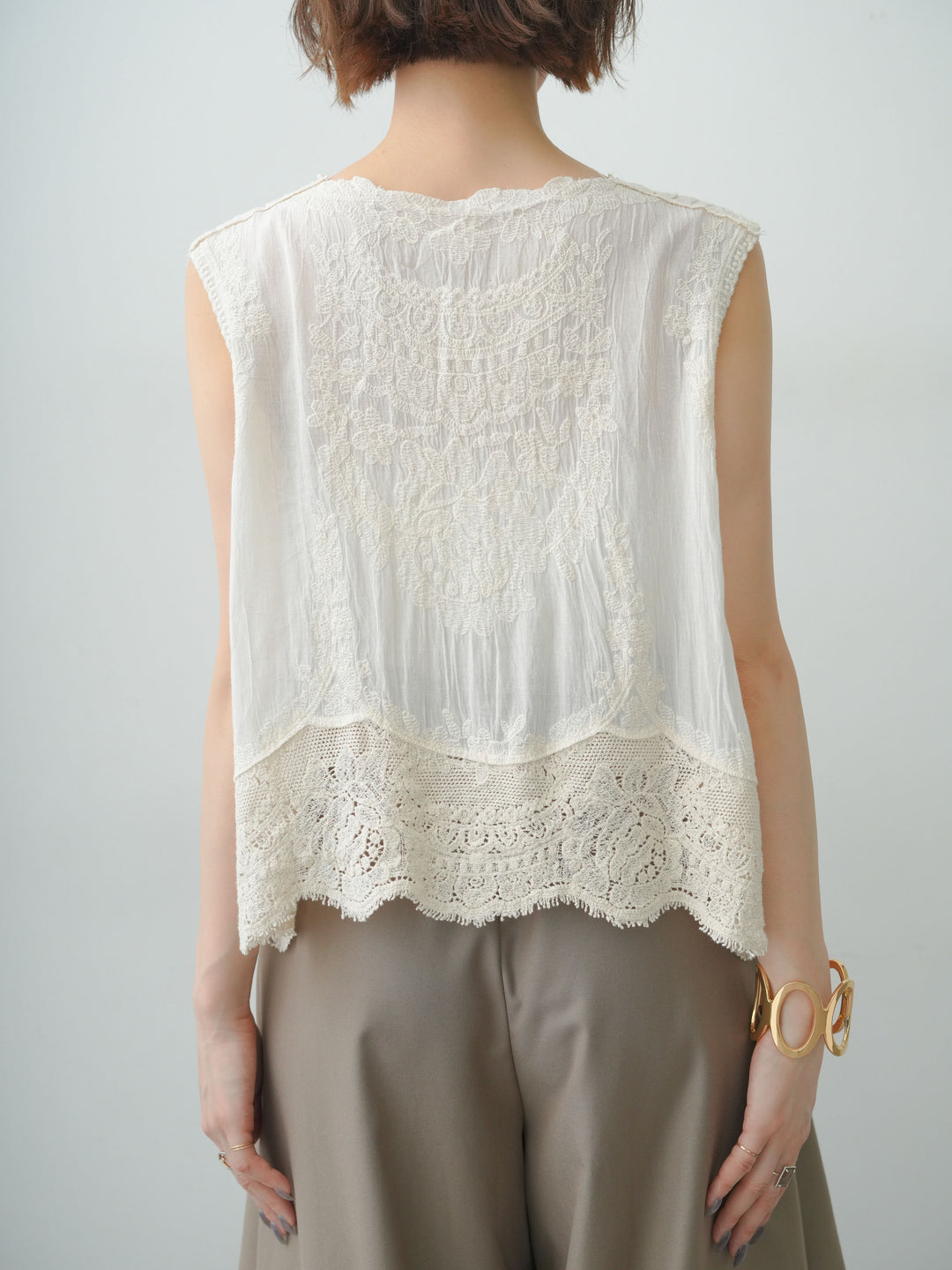 [予約]アンティークレースノースリトップス/beige