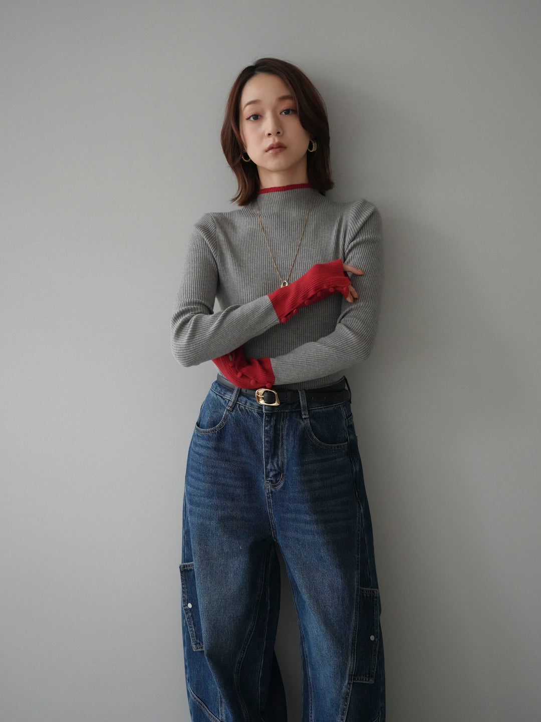 [予約]袖ボタンハイネック配色リブニットトップス/gray