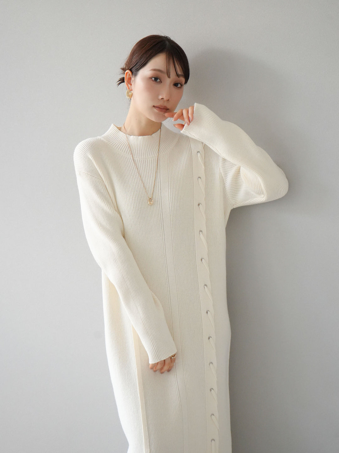 [SET] 不對稱繫帶高領針織連身裙 + 可選飾品套裝 (2套)