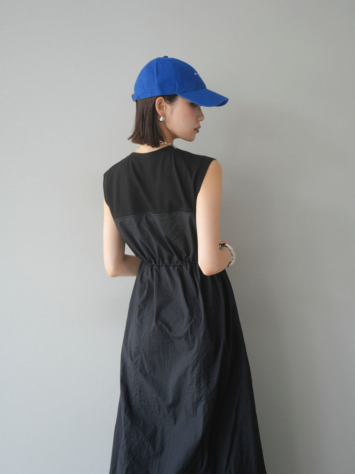 [予約]カットドッキングナイロンワンピース/ブラック