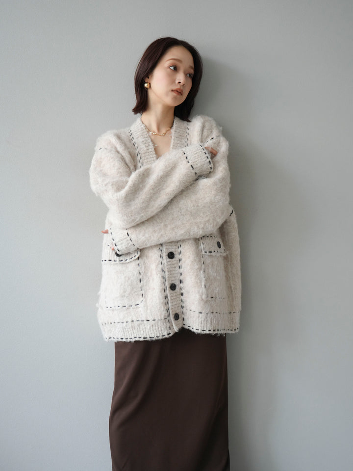 [予約]ステッチVネックニットカーディガン/アイボリー
