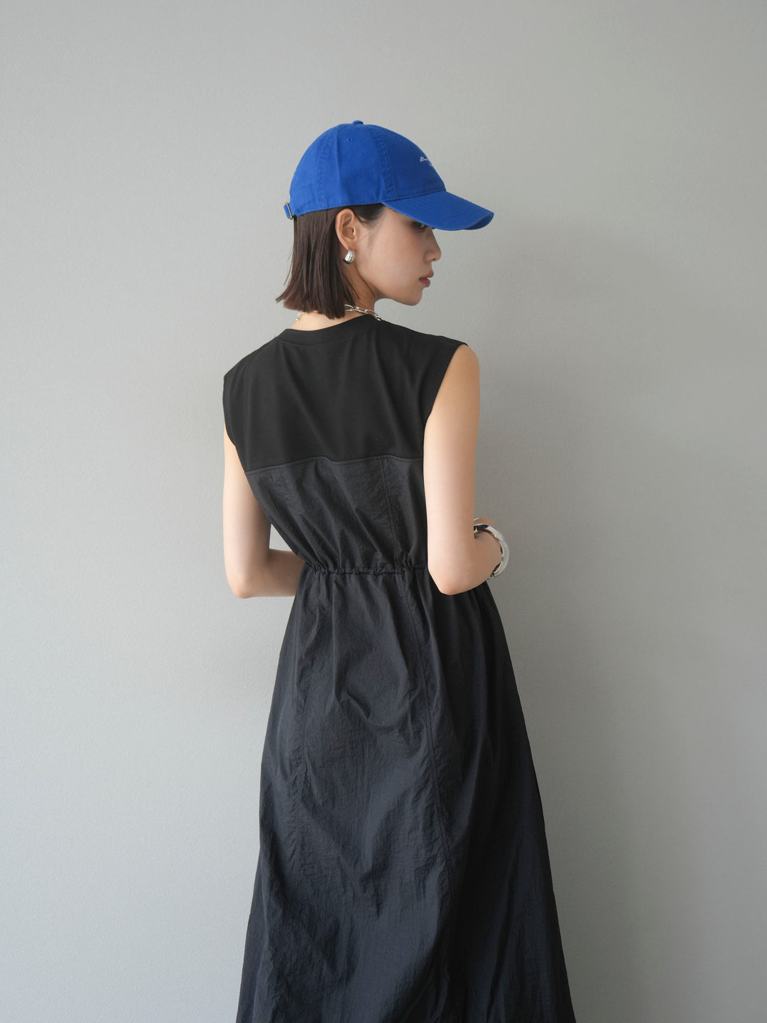 [SET] 剪裁對接尼龍洋裝 + 可選飾品套裝 (2 套)