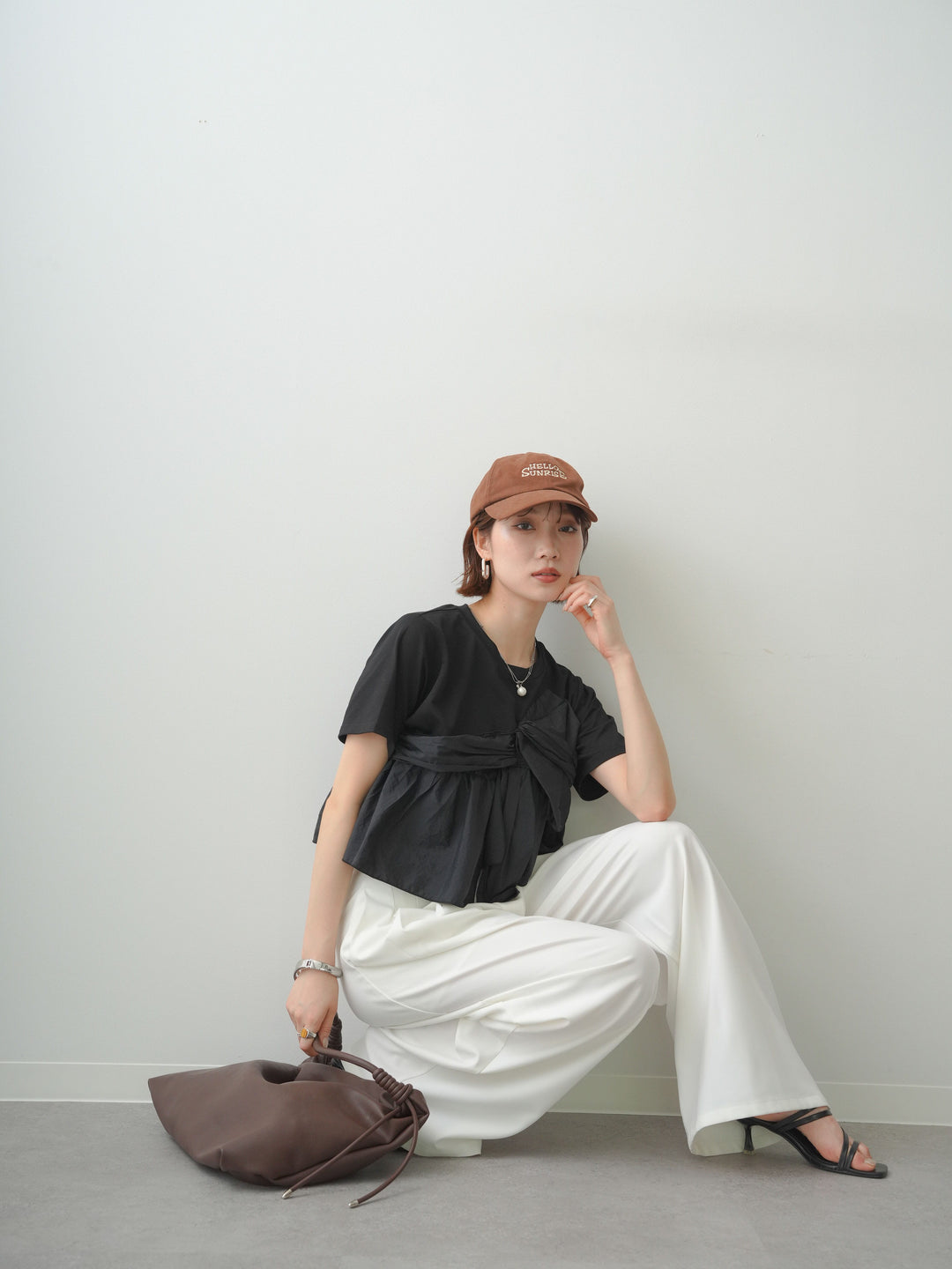 [SET]ナイロンドッキングツイストTEE +アシンメトリーベルトタックワイドパンツ(2set)