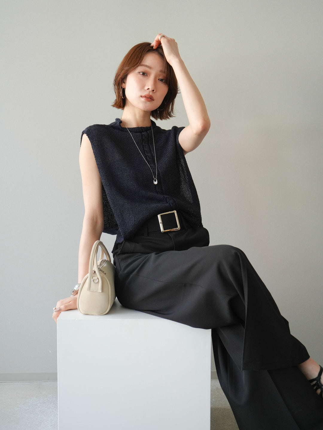 【套裝】開襟針織上衣+銀色搭扣垂褶闊腿褲（兩件套）