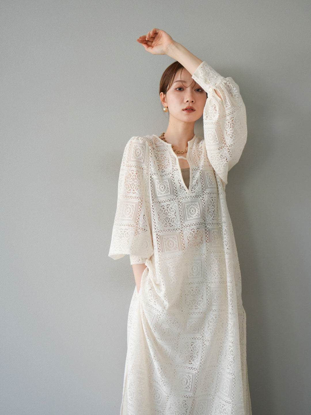 【套裝】塊蕾絲捲袖洋裝+塊蕾絲寬褲（2套）