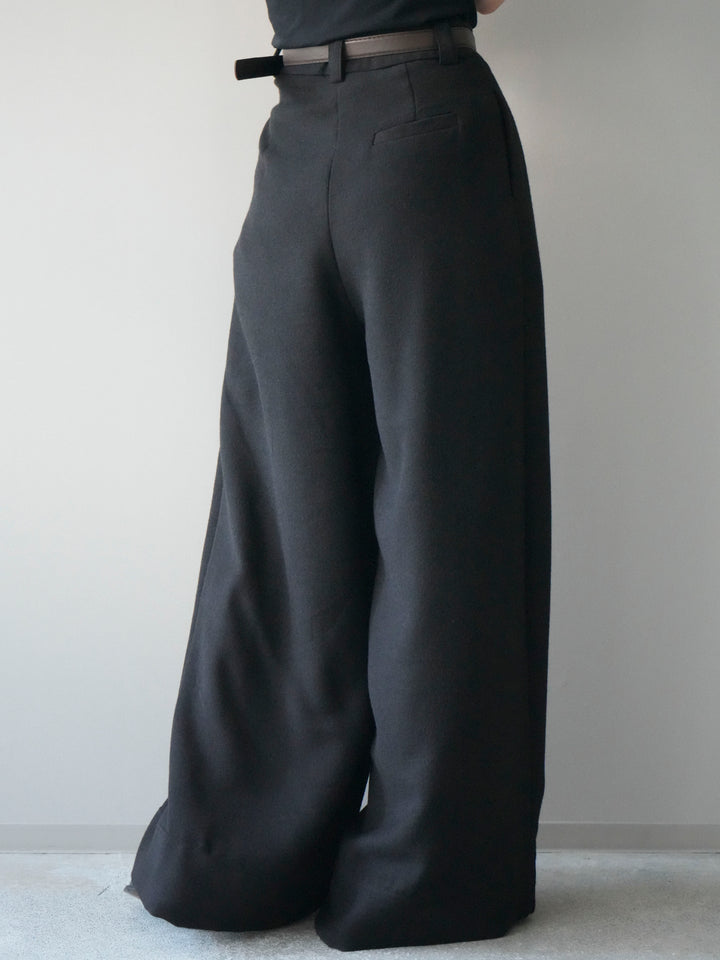 [予約]ウールタッチベルト付ワイドパンツ/black