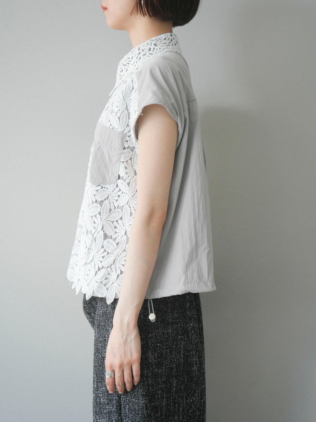 [予約]レースレイヤードドロストシャツ/グレー