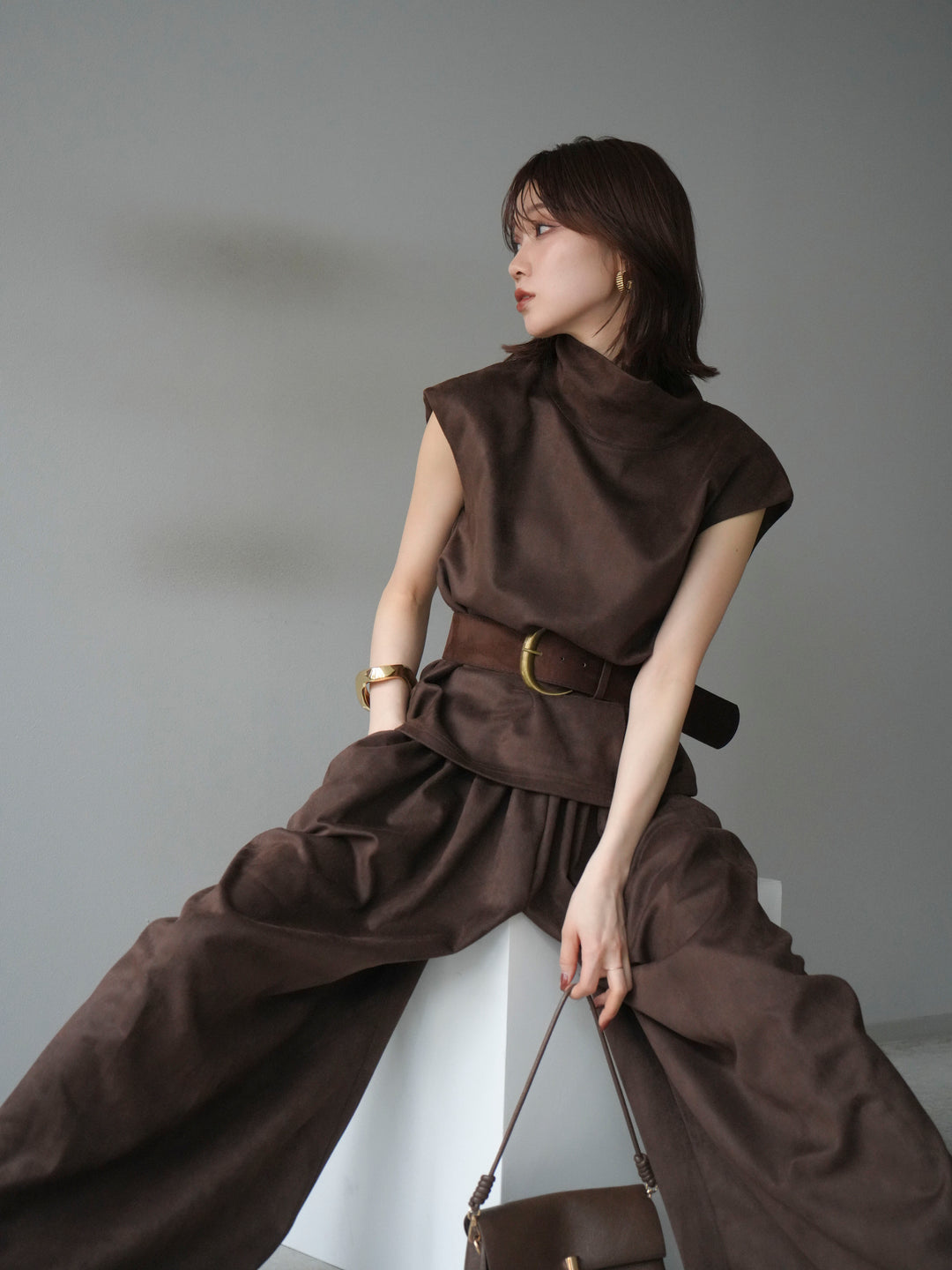 [SET]ベルト付スエードハイネックプルオーバー＆ワイドパンツSET UP