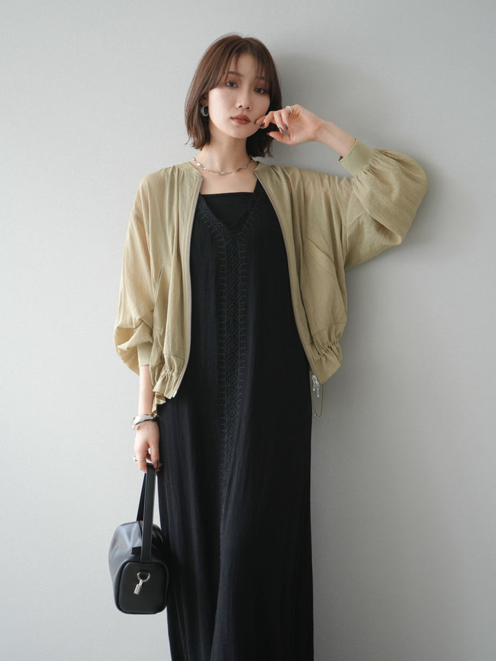 [予約]刺繍Vネックワンピース/ブラック