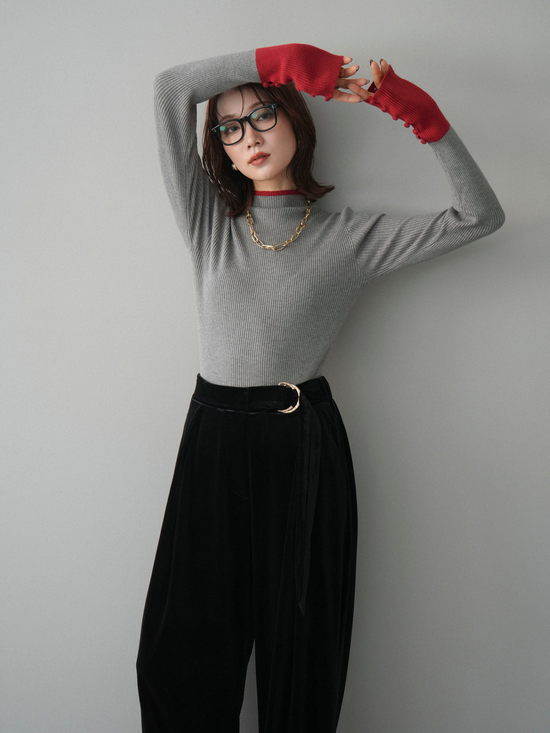 [予約]袖ボタンハイネック配色リブニットトップス/gray