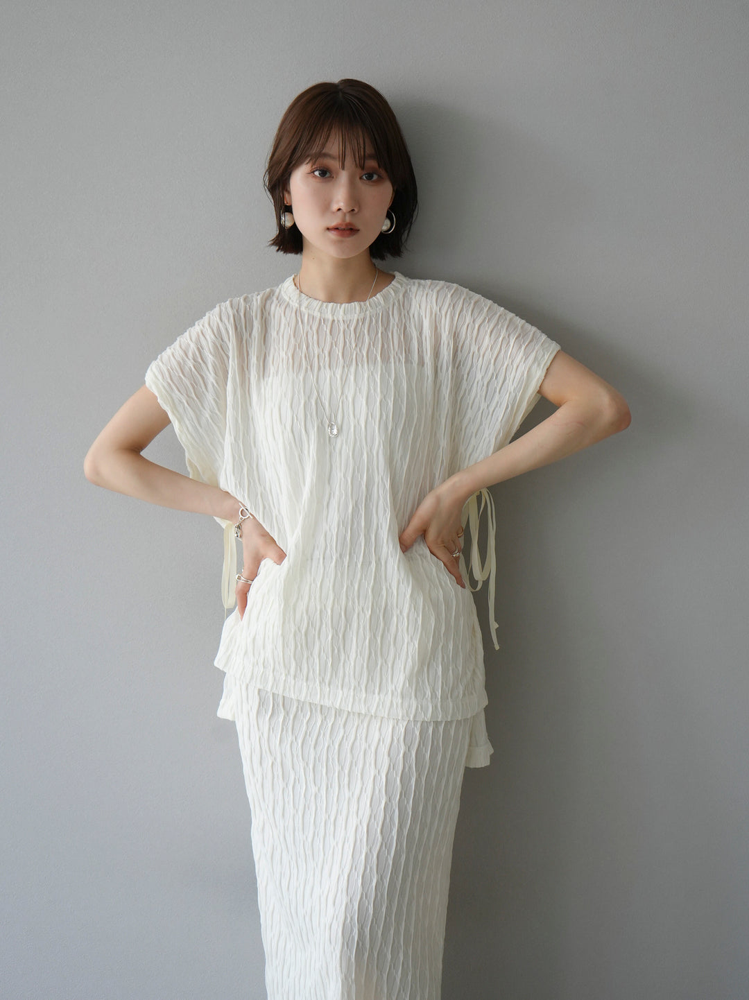 [Pre-order] Arm shirring sheer design mellow pullover/ivory