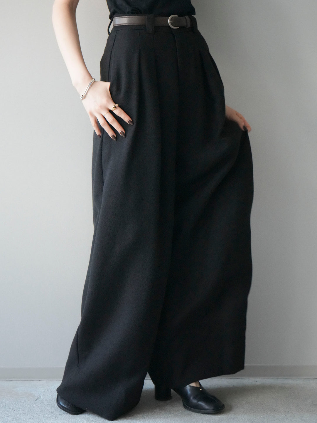 [予約]ウールタッチベルト付ワイドパンツ/black