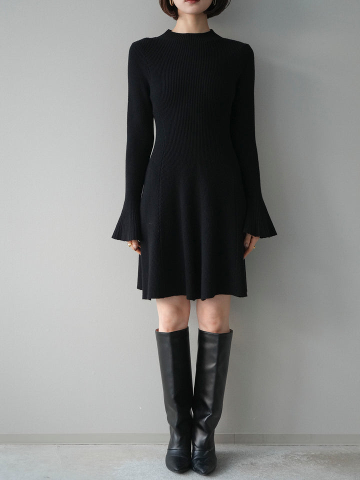 [予約]フレアリブニットミニワンピース/black