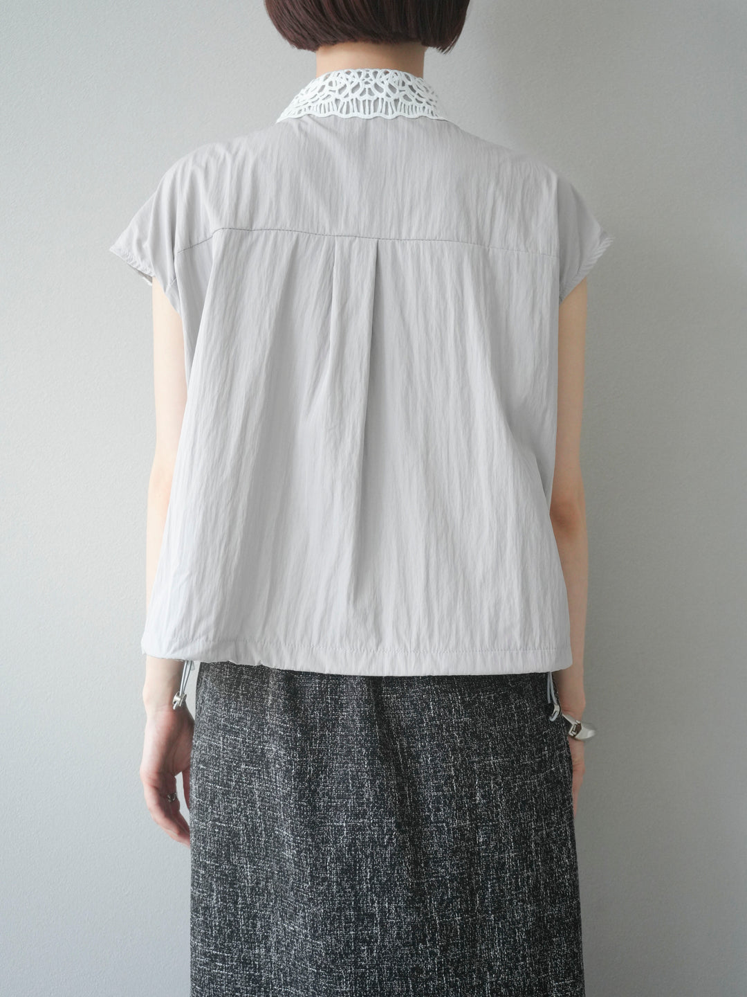 [予約]レースレイヤードドロストシャツ/グレー