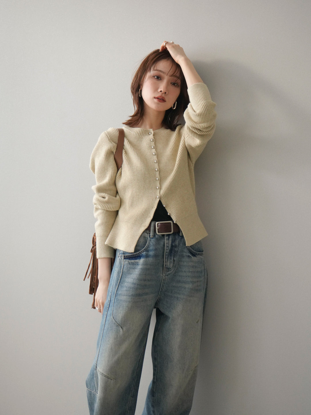 [SET]シルバーボタン畦編みニットカーディガン+ベルト付カーブデニムパンツ(2set)