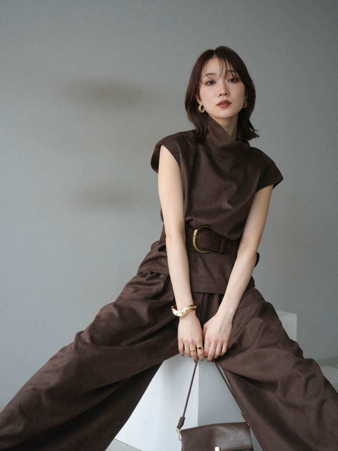 [SET]ベルト付スエードハイネックプルオーバー＆ワイドパンツSET UP