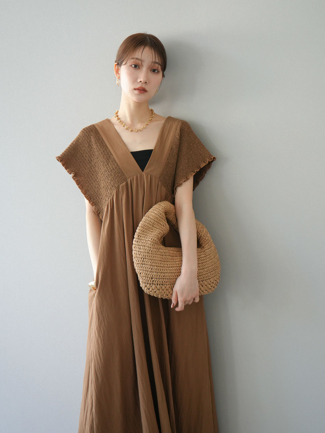 【預購】褶皺V領洋裝/米色