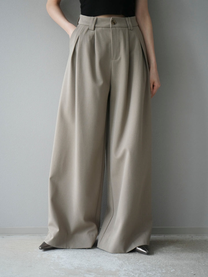 [予約]ダブルタックワイドパンツ/ベージュ