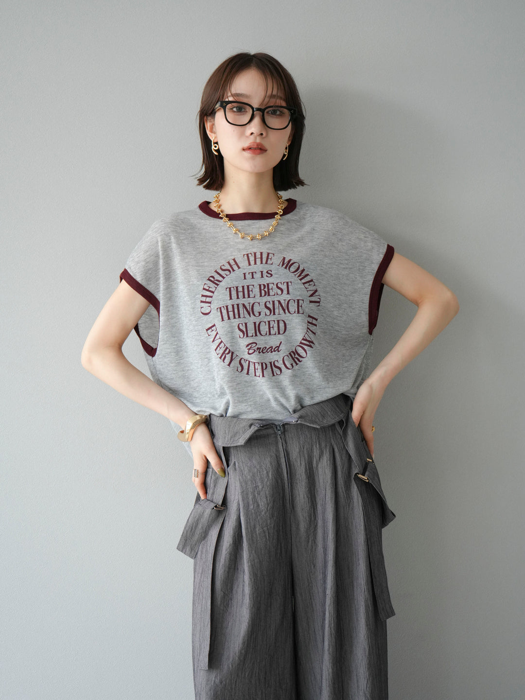 [SET]ストリングデザインハイウエストサロペット+シアーフライス ロゴプリントT (2set)