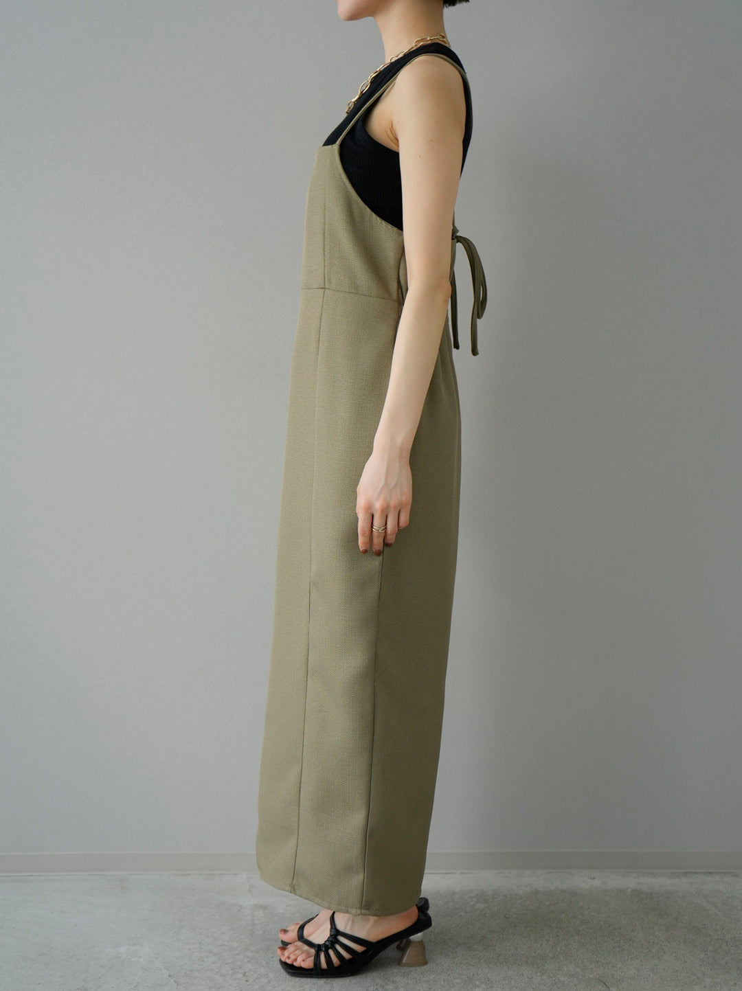 [Pre-order] Linen-touch back ribbon cami dress/khaki