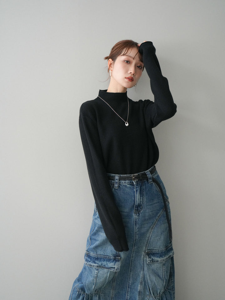 [予約]ボトルネック裾カールリブニットトップス/black