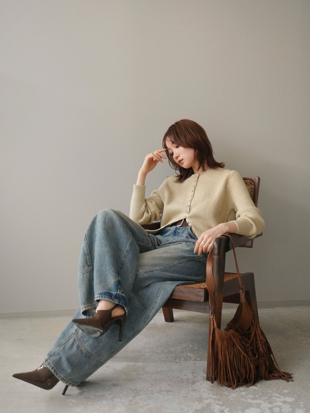 [SET]シルバーボタン畦編みニットカーディガン+ベルト付カーブデニムパンツ(2set)