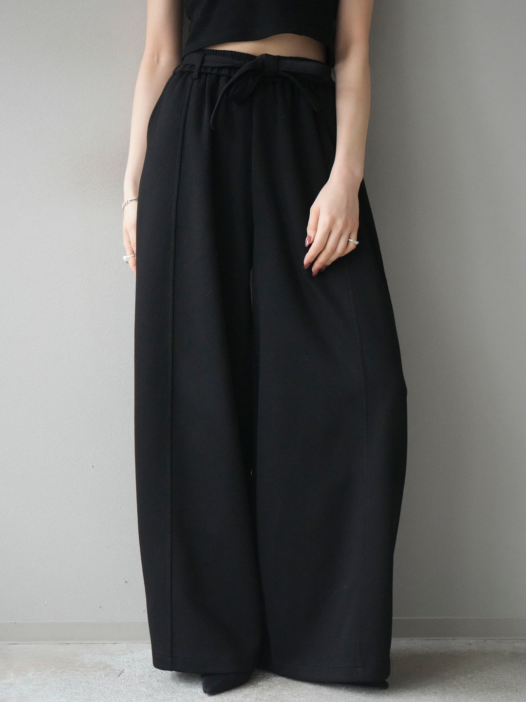 [予約]ベルト付スウェットワイドパンツ/black