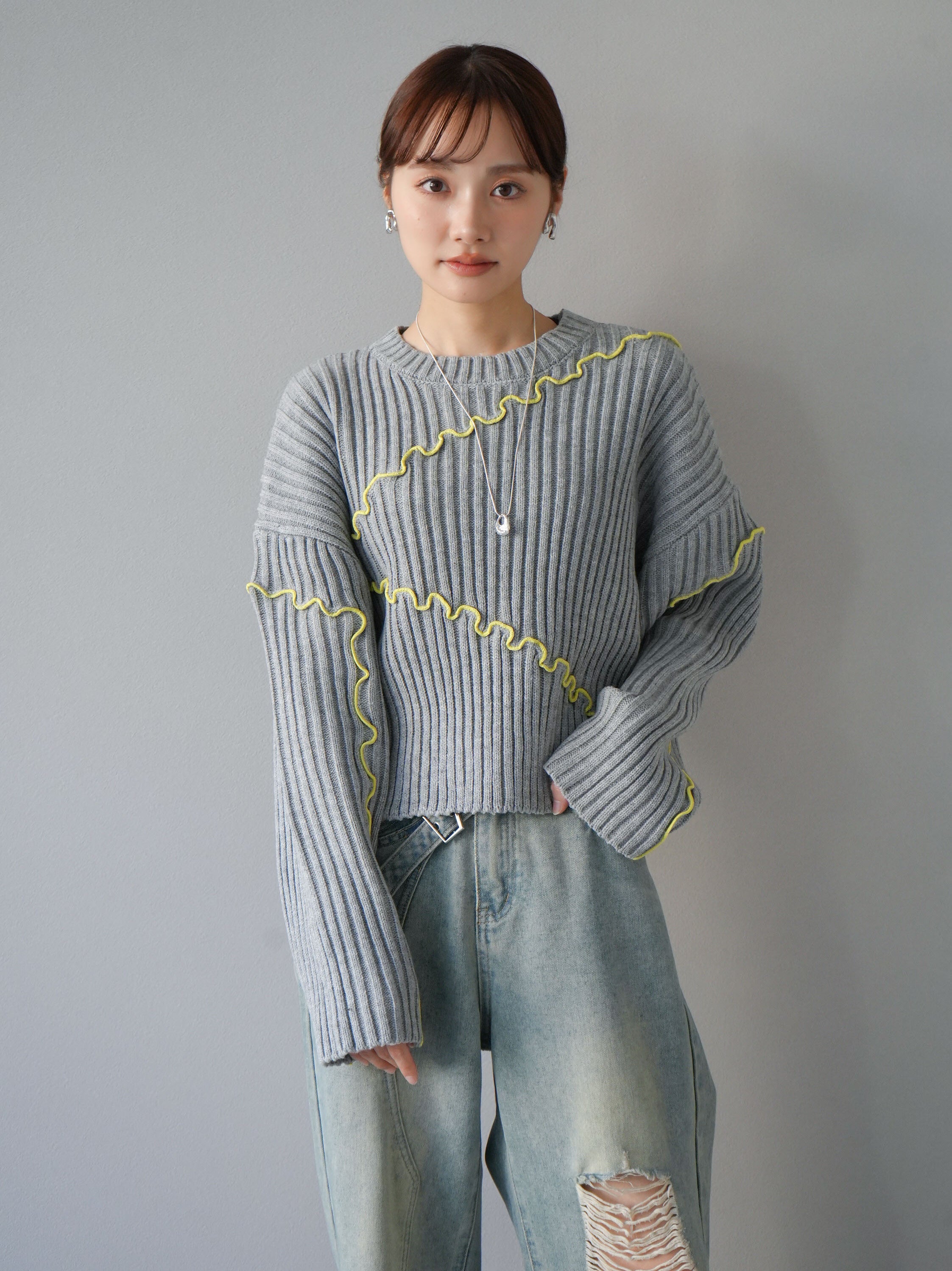 予約]配色メロークロップドニットプルオーバー/グレー – Lumier