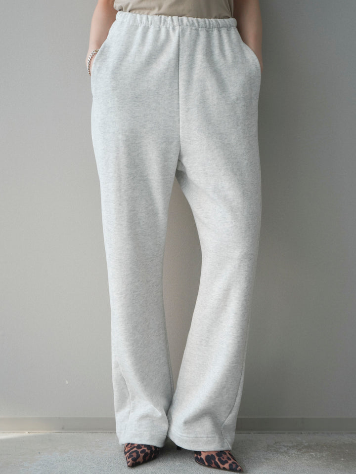 [予約]スウェットフレアパンツ/mokuoatmeal