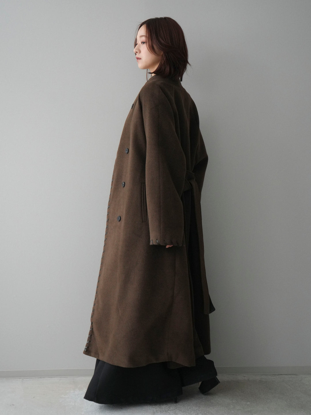 [SET]ハンドステッチ裏中綿ロングコート+モヘア衿付きボタンプルオーバー+テープベルトタックバギーパンツ(3set)