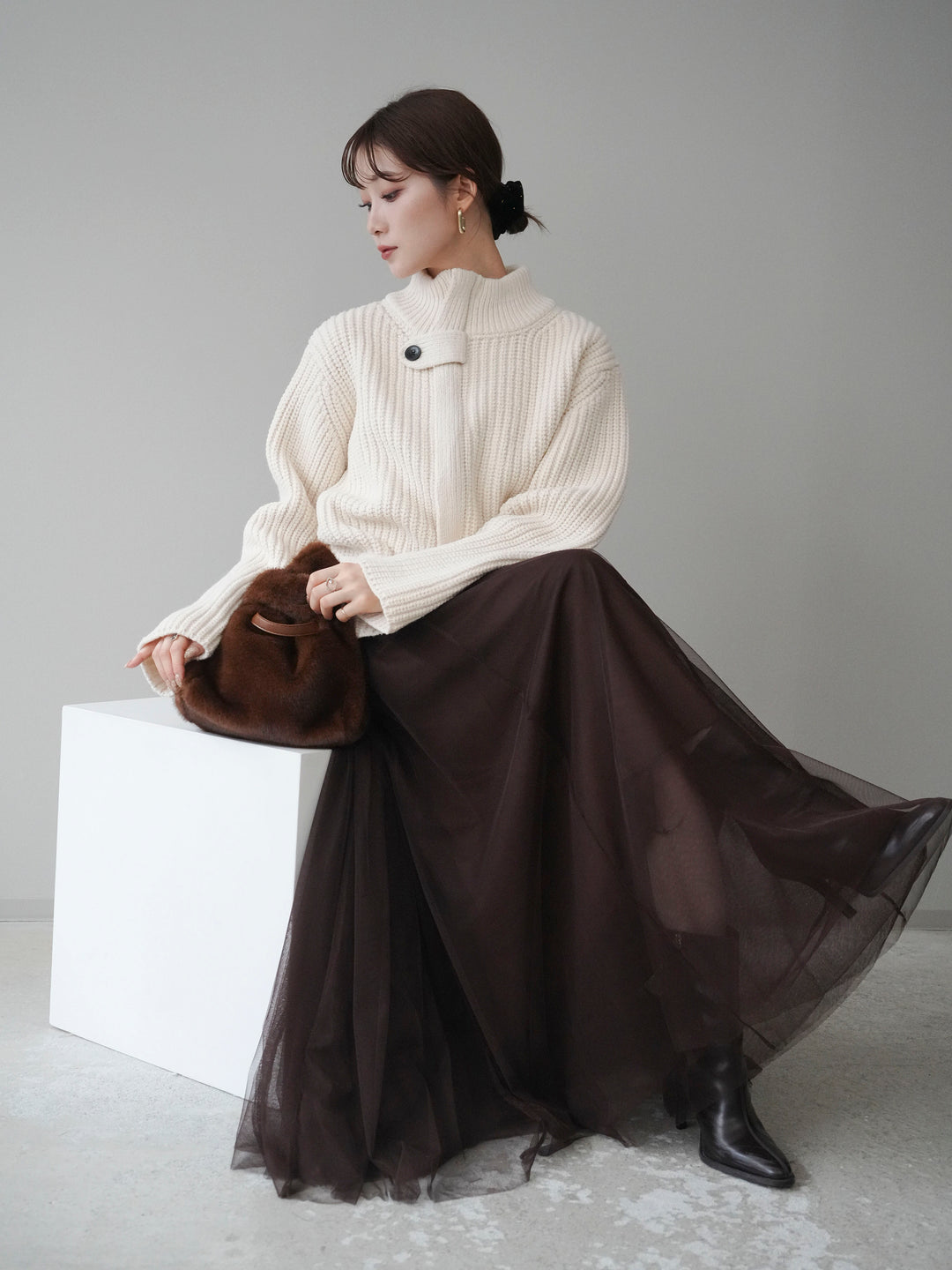 [予約]畦編みボトルネックZIPニットカーディガン/white