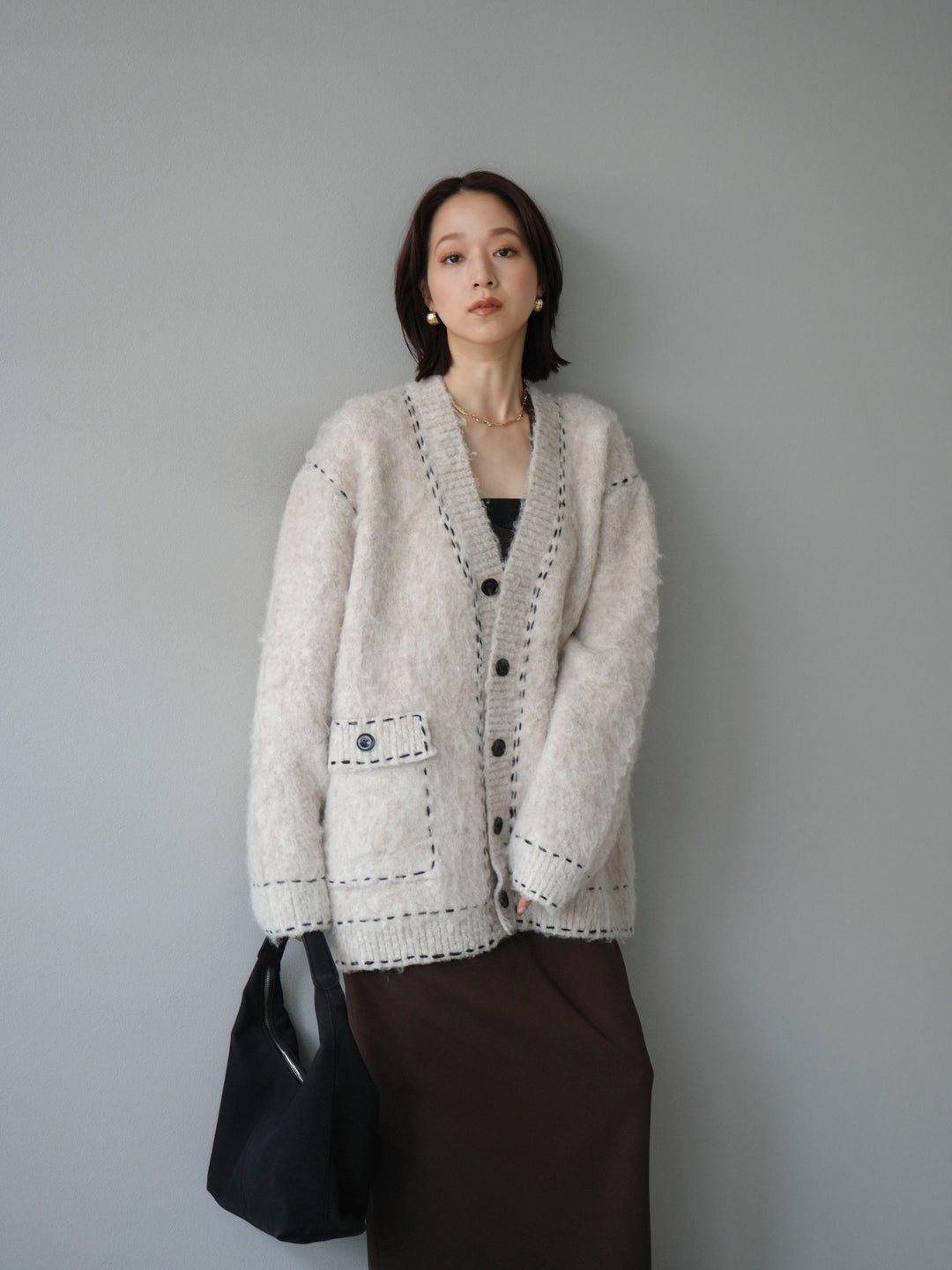 [予約]ステッチVネックニットカーディガン/アイボリー