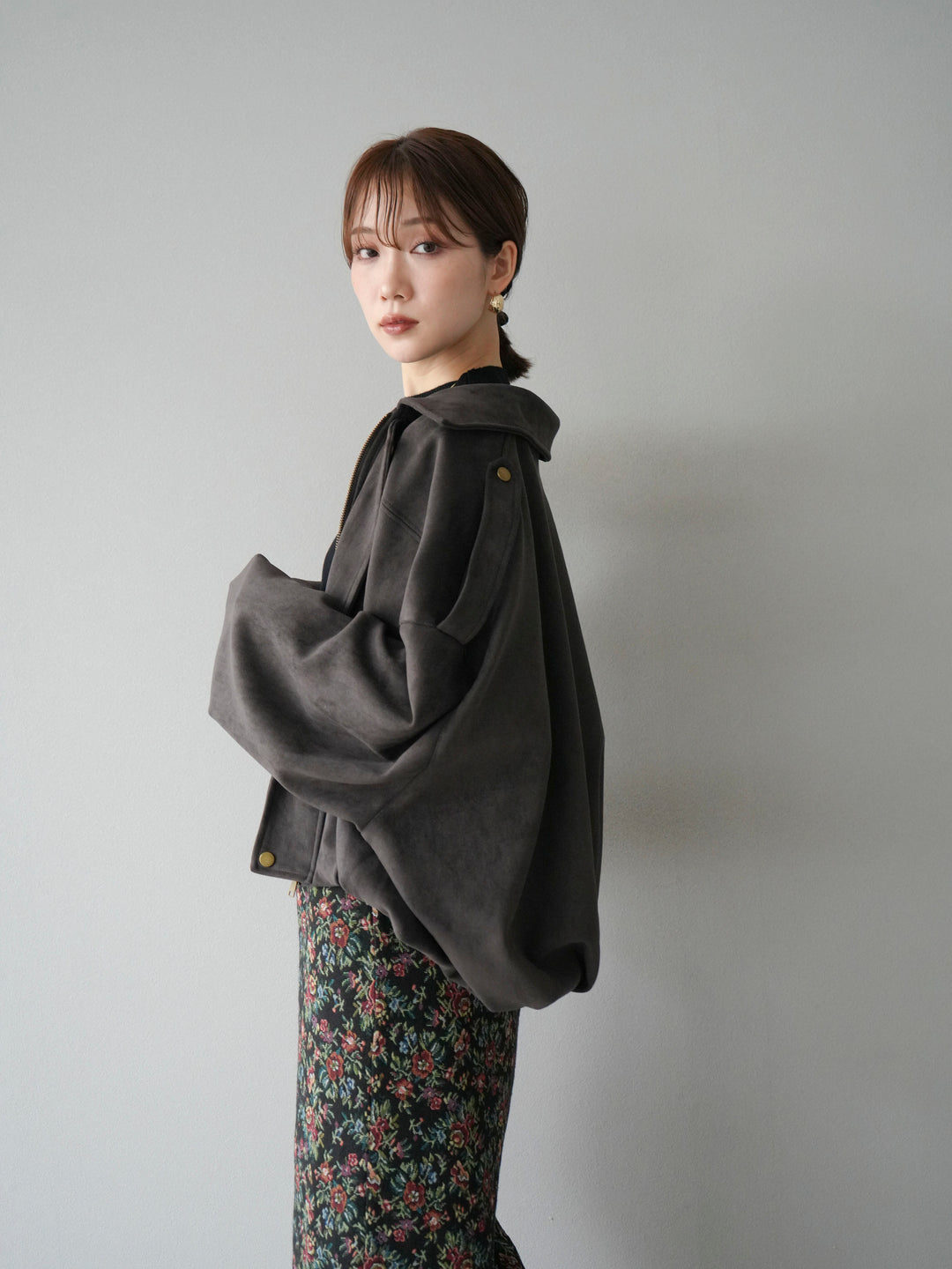 [SET] 麂皮外套上衣 + 小領法式針織上衣（2 組）