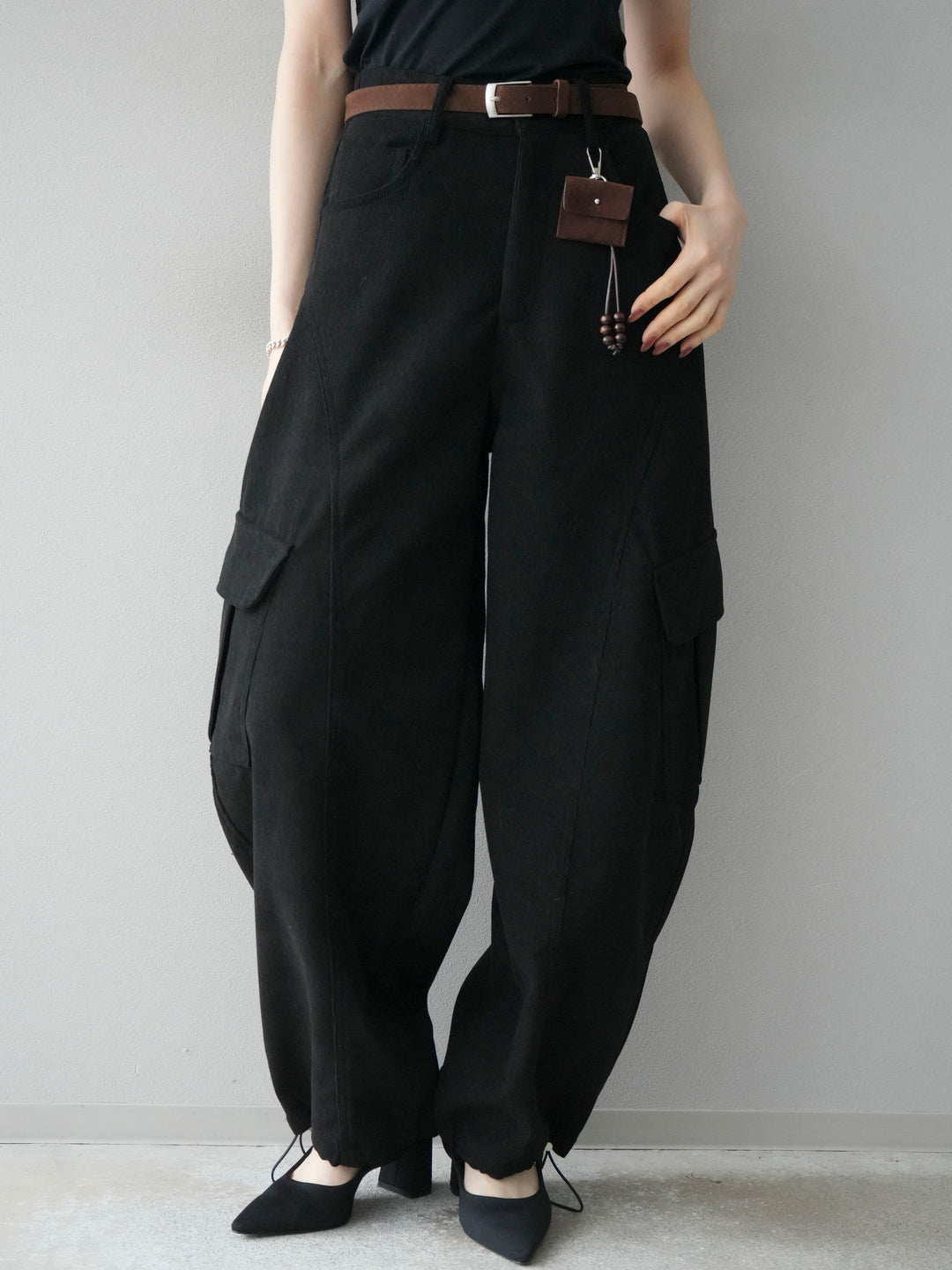 [予約]ベルト付コーデュロイカーゴパンツ/black