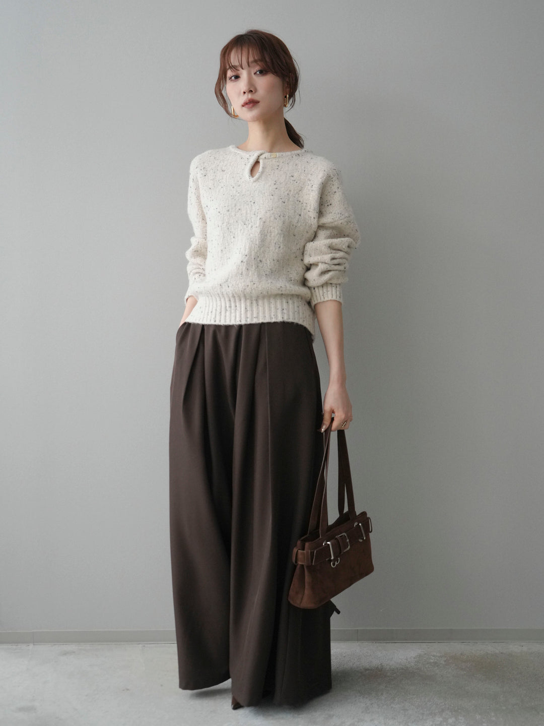 [SET]ツイストネックラメネップヤーンニットプルオーバー+テープベルトタックバギーパンツ(2set)