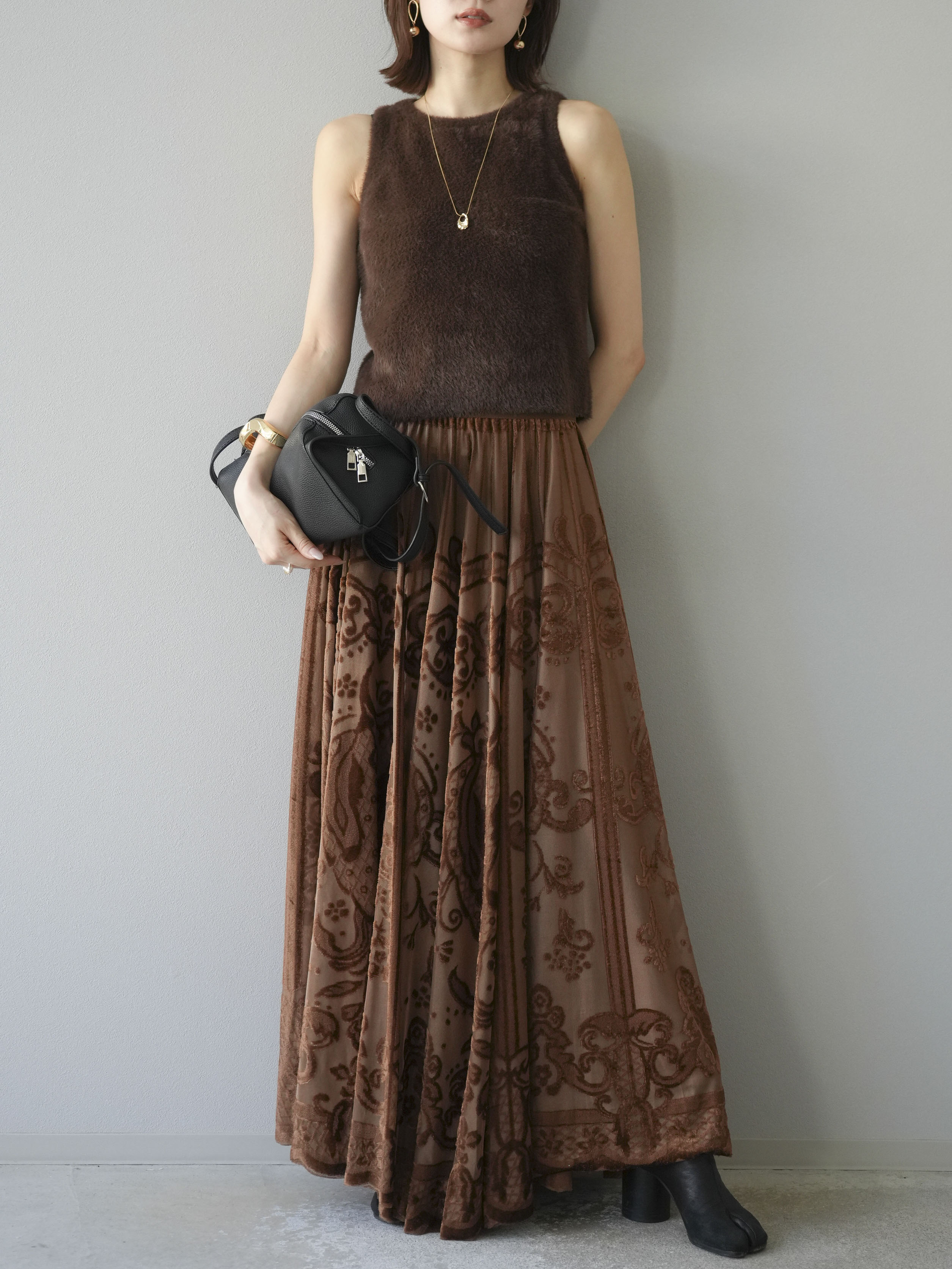 予約]アンティーク柄フロッキーマキシスカート/ブラウン – Lumier