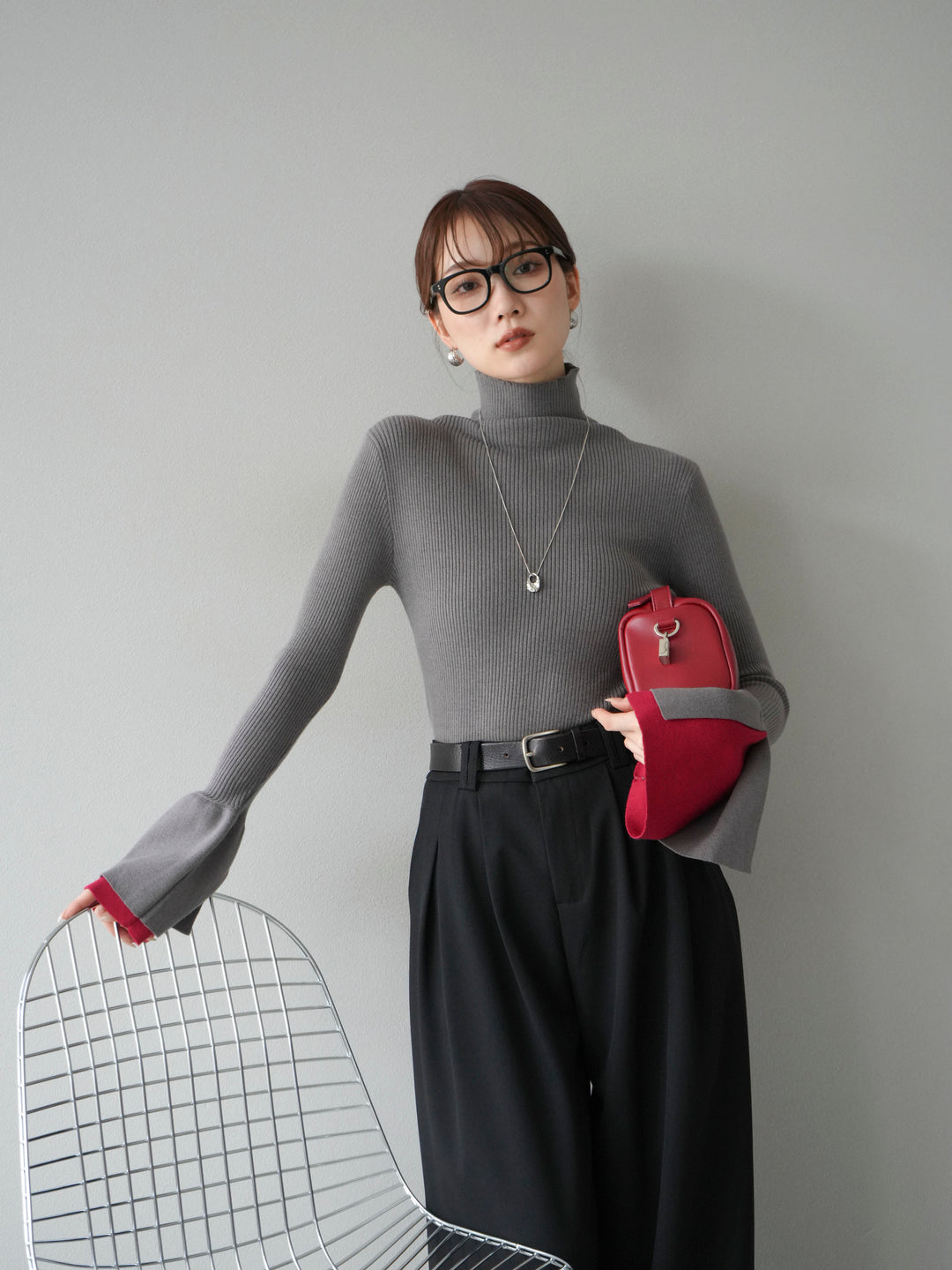 [SET] 疊層喇叭袖高領針織上衣 + 雙褶寬褲 (2 套)