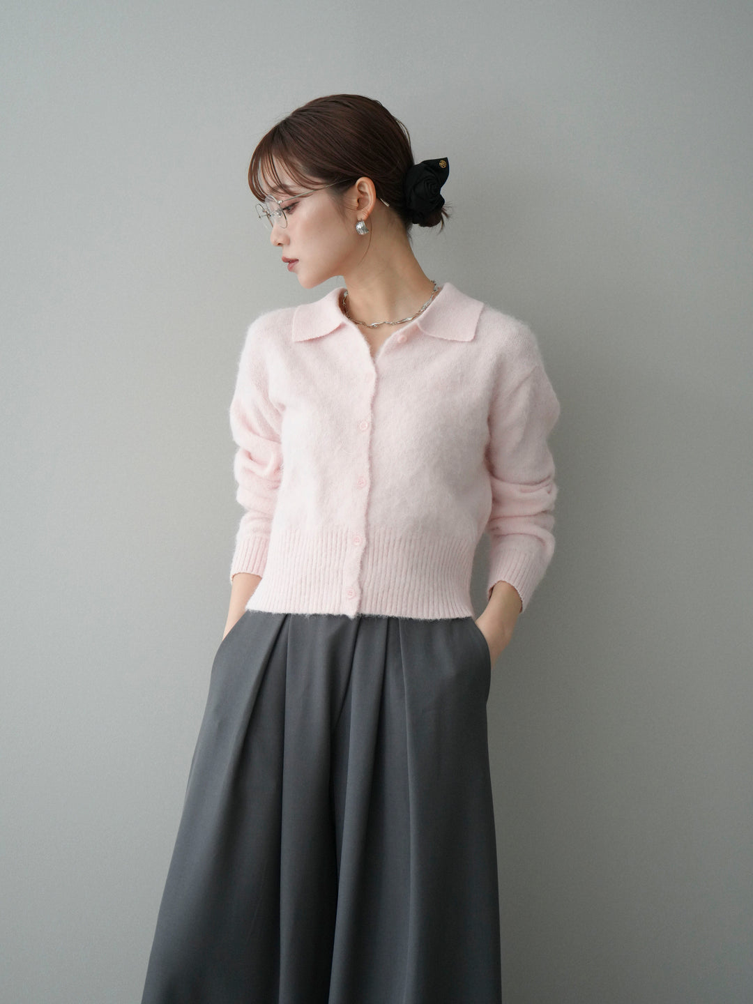 [SET]モヘア衿付きボタンプルオーバー+テープベルトタックバギーパンツ(2set)