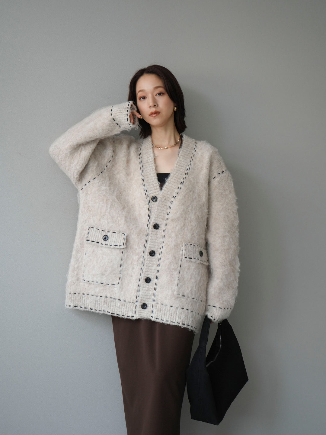 [予約]ステッチVネックニットカーディガン/アイボリー