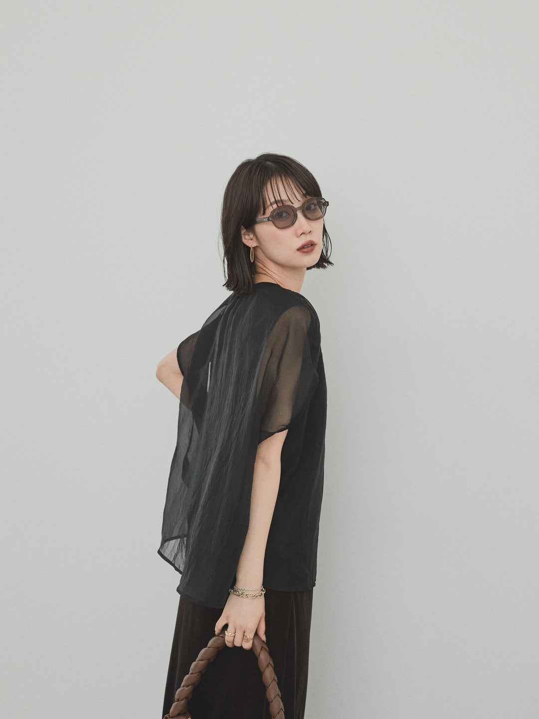 [SET] 緊湊光滑透視層疊上衣 + 天鵝絨低腰裙 (2set)