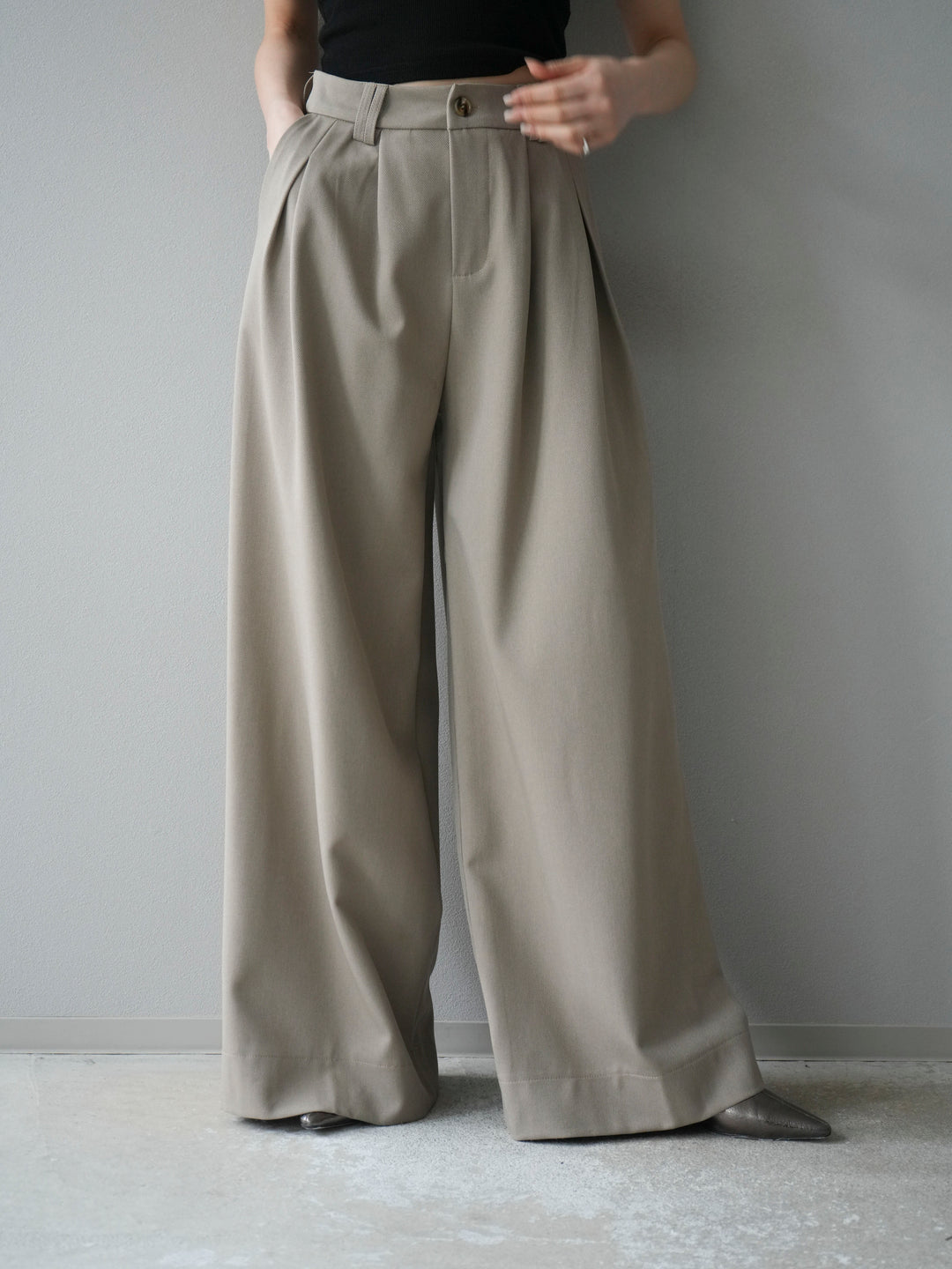 [予約]ダブルタックワイドパンツ/ベージュ