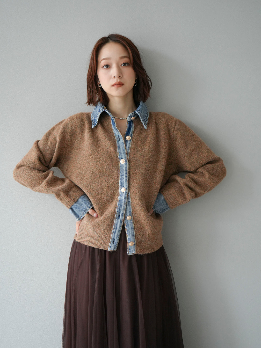 【預購】牛仔領紐扣針織開襟衫/駝色